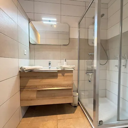 Duplex 15 Pers-proche Grands Cols-garage Διαμέρισμα *