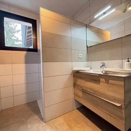 Duplex 15 Pers-proche Grands Cols-garage Saint-Martin-de-la-Porte